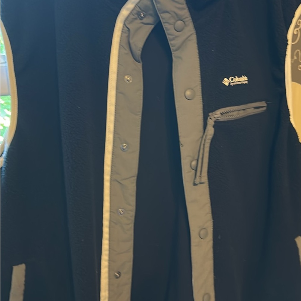 Columbia Black and Gray Fleece Vest